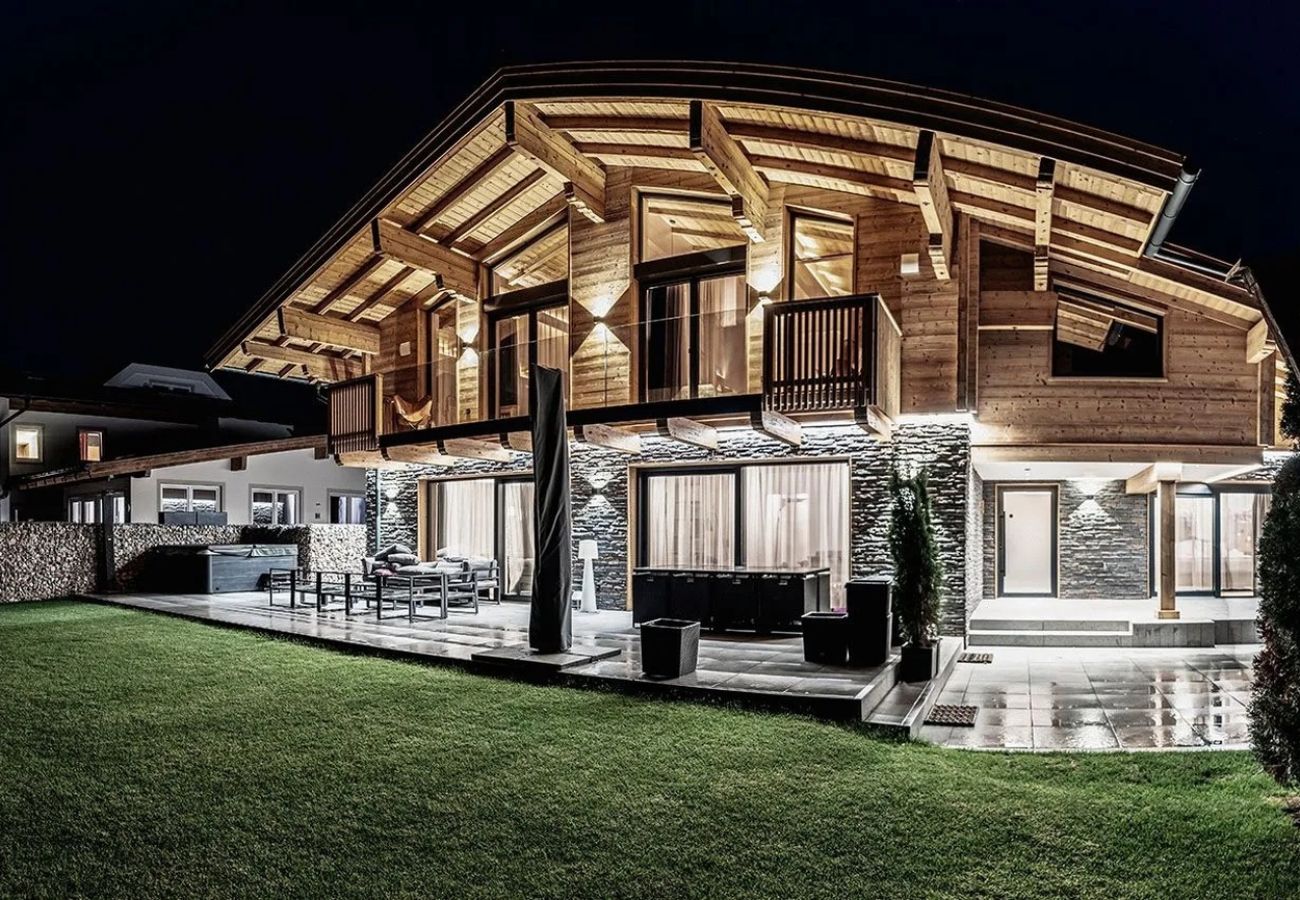 Chalet in Piesendorf - Chalet Amadeus